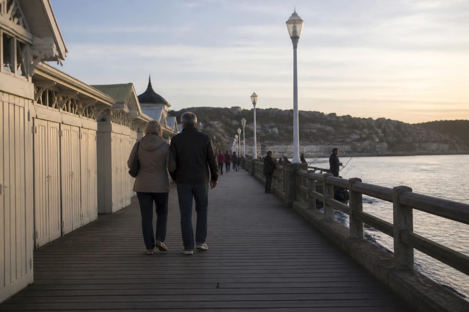 découvrez les villes incontournables de normandie pour une escapade pleine de charme et de caractère. guide complet pour choisir votre prochaine destination normande.